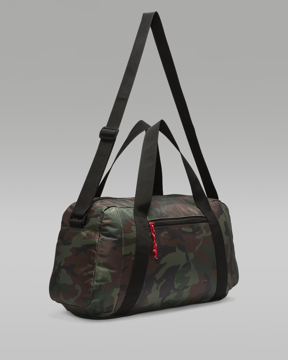 Jordan Essentials Duffle Big Kids Duffle Bag 15L